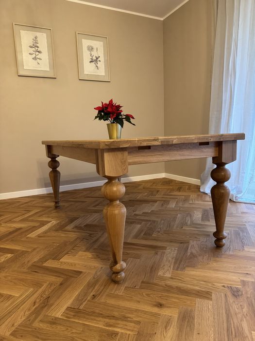 Stół dębowy, toczone nogi, nowy