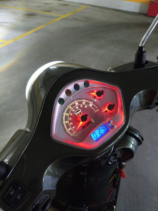 Neco Azzurro 125 mota scooter