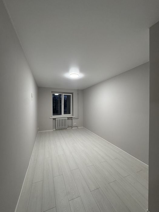 Чешка Комарова 3 кімнати