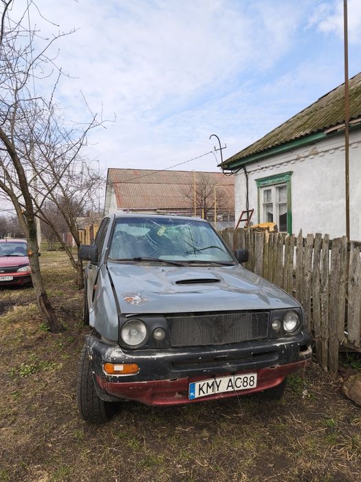 Нісан терано 2 на повному ходу