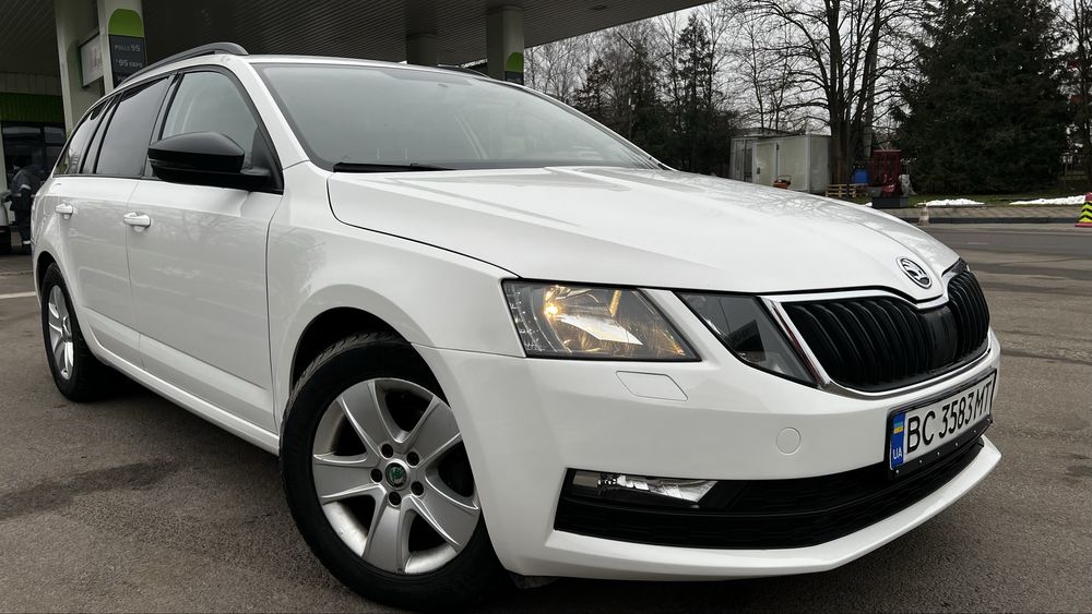 Skoda.    Octavia  Автомат 2017 рік