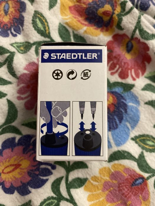 Temperówka do ostrzenia grafitów z pojemnikiem - Staedtler