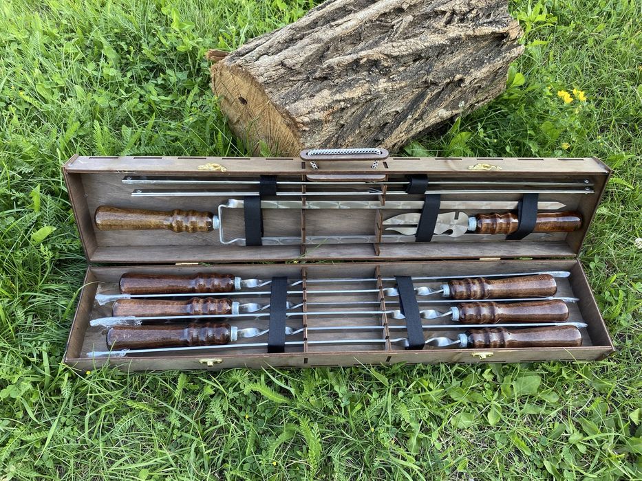 Подарунковий набір шампура+ розкладний мангал