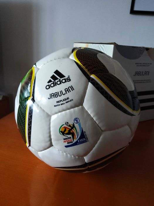Piłka nożna Adidas Jabulani