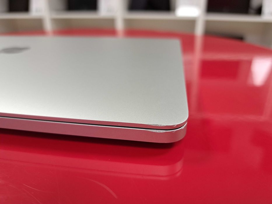 Laptop Apple Macbook Pro 13" M1 16GB/512SSD Retina MacOS Tahoe 26.1