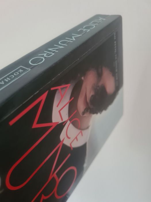 Kocha, lubi, szanuje... - Alice Munro