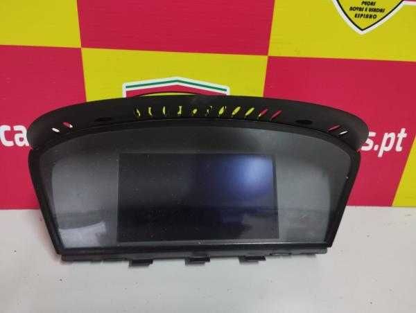 DISPLAY BMW 3 (E91) | 04 - 12 l 134194