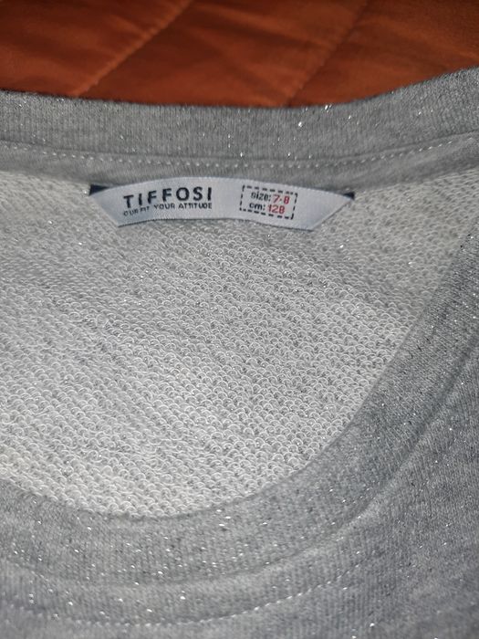 Camisola  meninatiffosi 7-8anos nova