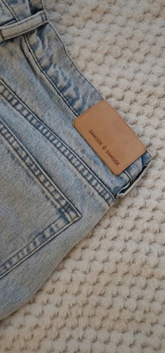 Spodnie jeansowe marki Samsoe Samsoe