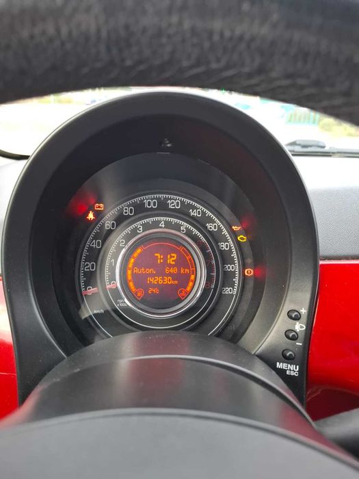 Fiat 500 vermelho