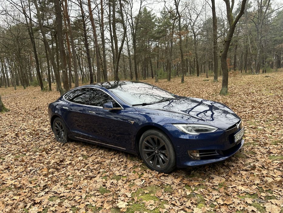 Tesla model S 100D