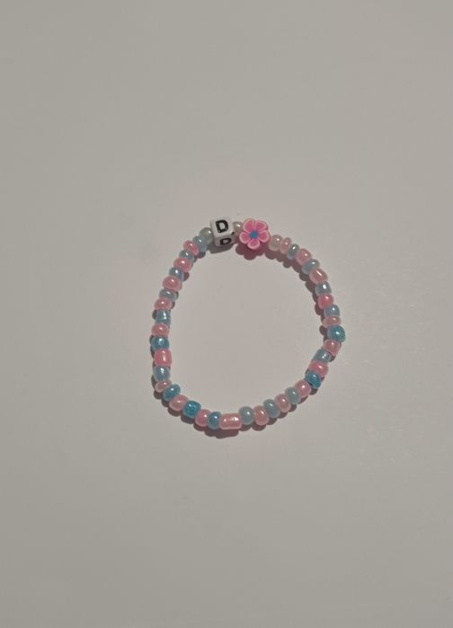 Pulseiras com iniciais