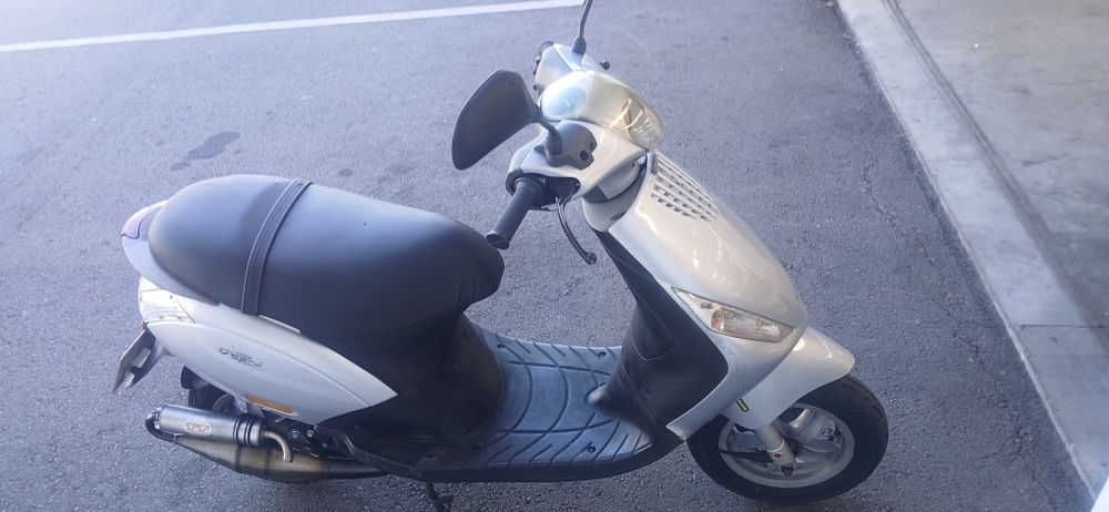 Vendo yamaha Aerox, Piaggio zip