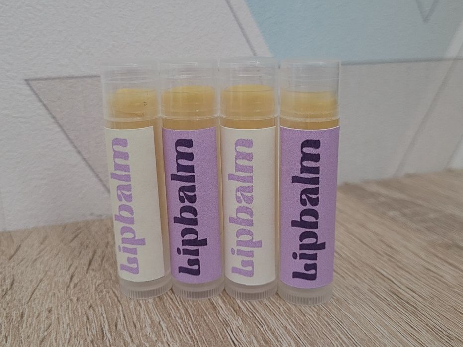 Бальзам для губ, помада натуральна