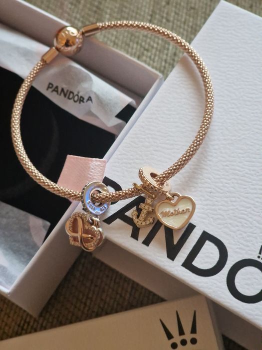 Vendo pulseira pandora