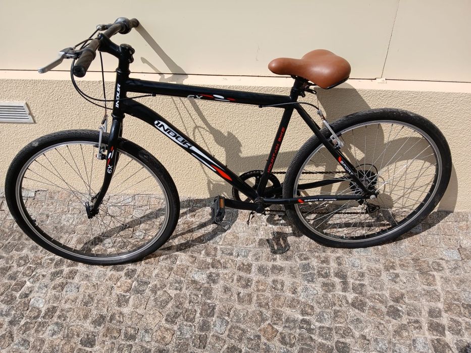 Bicicleta preta bom estado