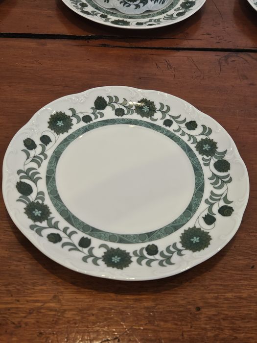 Rosenthal Monbijou Giscard Green- 8szt bulionówek ze spodkami