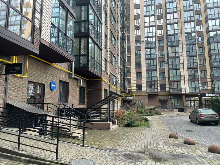 Продаж комерційного приміщення в ЖК «Атлант» Луцьк 66 кв.м