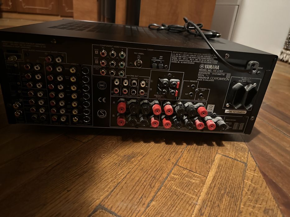 Продам Акустичну систему Canton  у відмінному стані і ресивер Yamaha