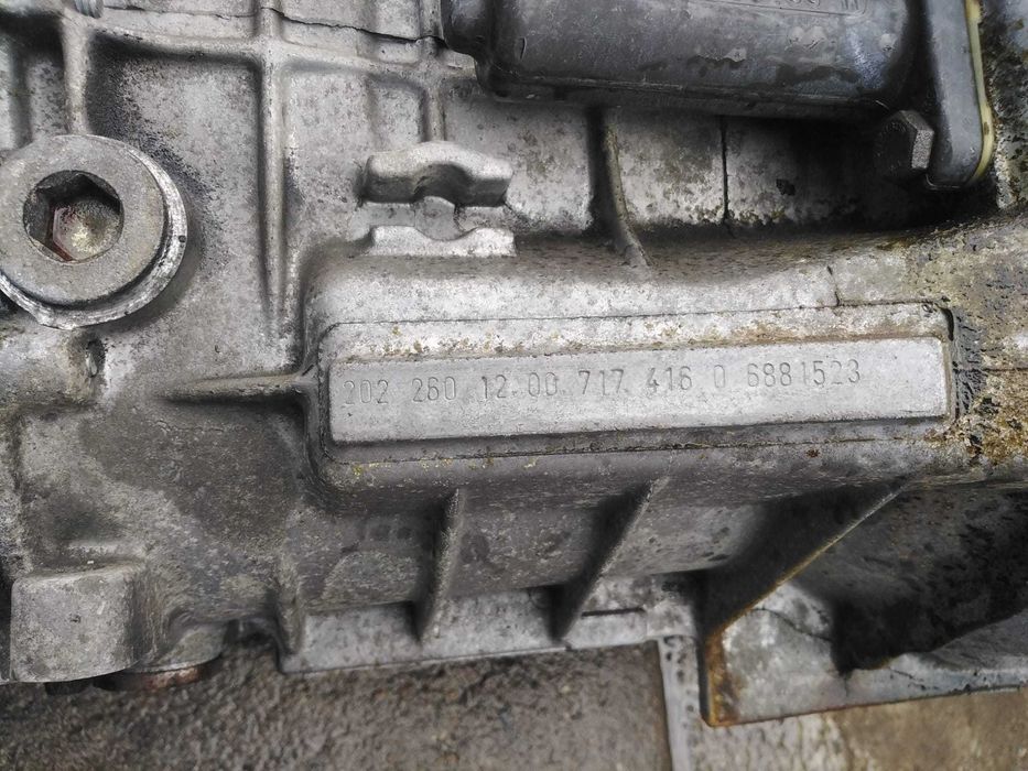 Caixa de Velocidades Mercedes C220 2.0 de 1994 com 5 Velocidades