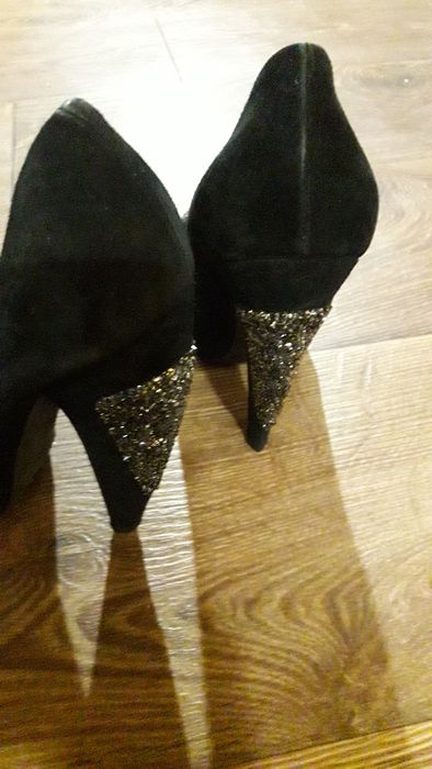 Крутые замшевые туфли.Р 37-37.5