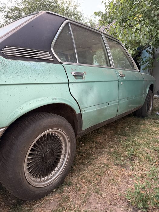 Розборка bmw e12