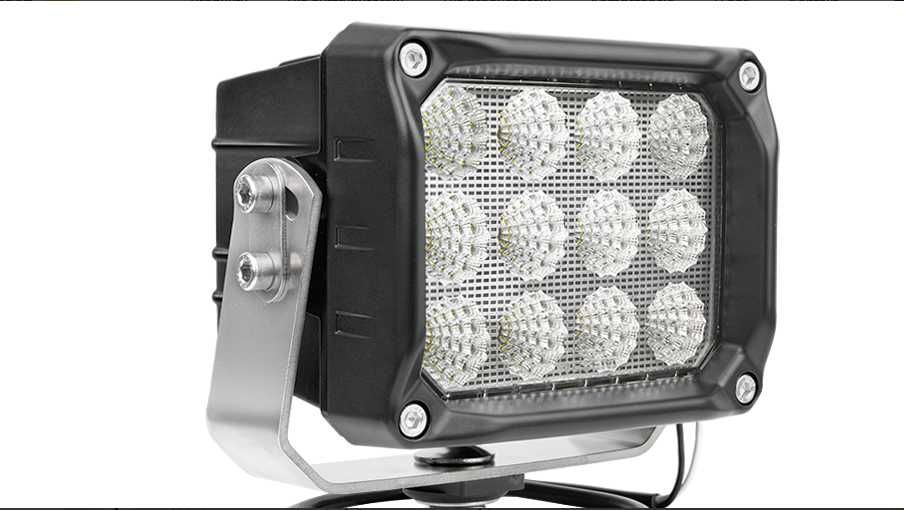 Lampa Robocza LED CRP3A.57400.01 7000lm WESEM św szerokie, stojąca