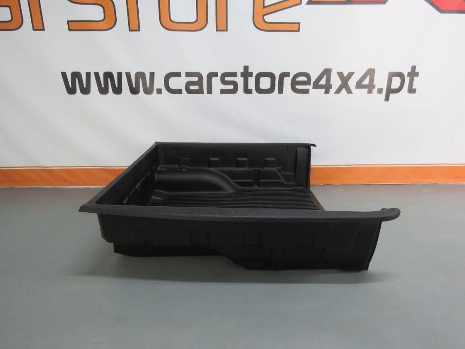 Fundo de caixa Nissan Navara D23 Sem aba com Channel