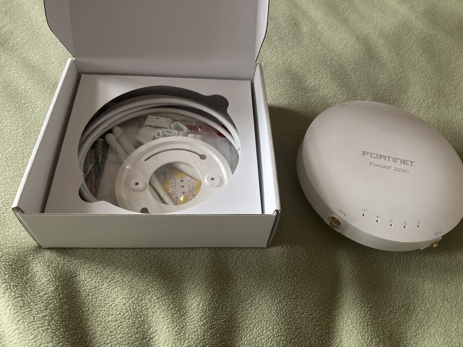 Ruter/ router Fortinet FortiAP 223c