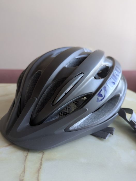 Велосипедний шолом Giro Verona