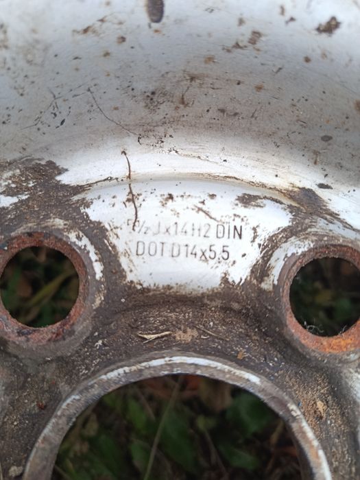 Сталеві диски фольцваген r 14