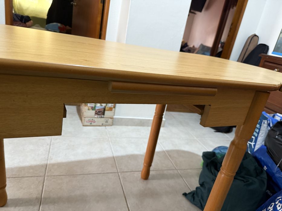 Mesa de Madeira Extensivel