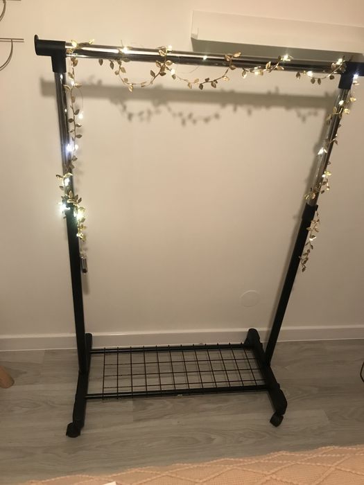 Wieszak garderobiany czarny jysk