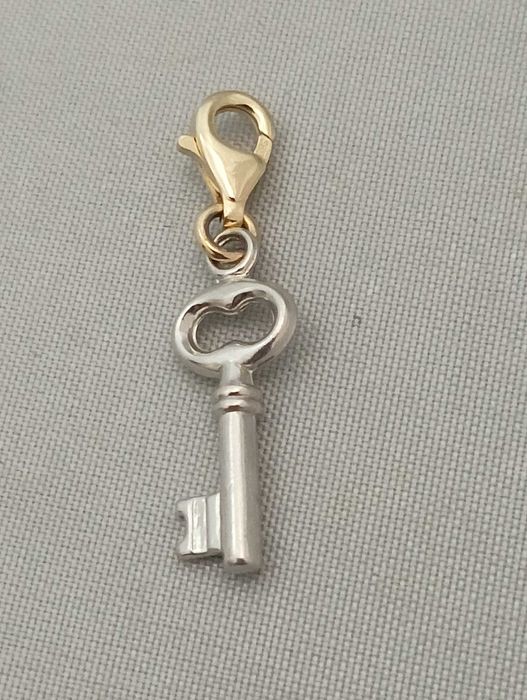 Złoty wisiorek charms 0,60 g