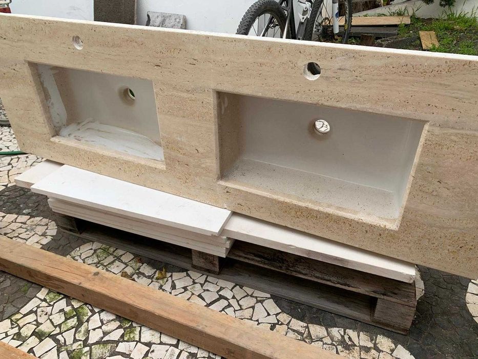 Bacia de pia dupla wc