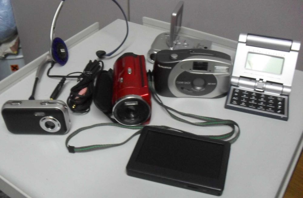 Equipamentos de áudio e vídeo, lote de 7 peças, tudo por 40€