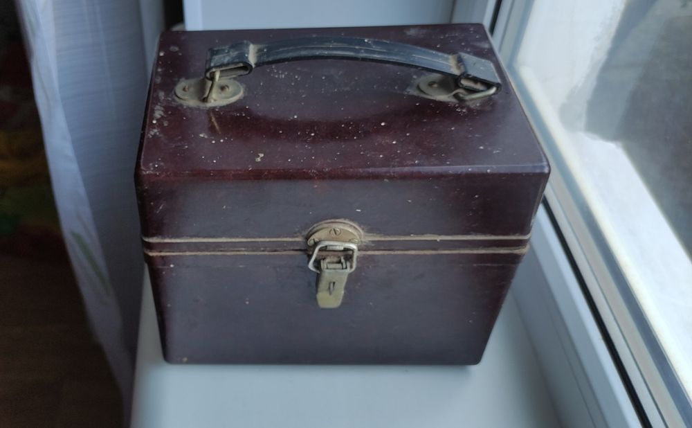 Мегаоомметр М4100/1