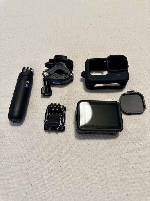 GoPro Hero 11 Black + Acessórios