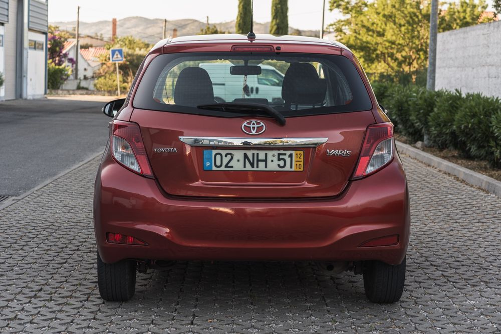 Toyota Yaris 1.0 gasolina