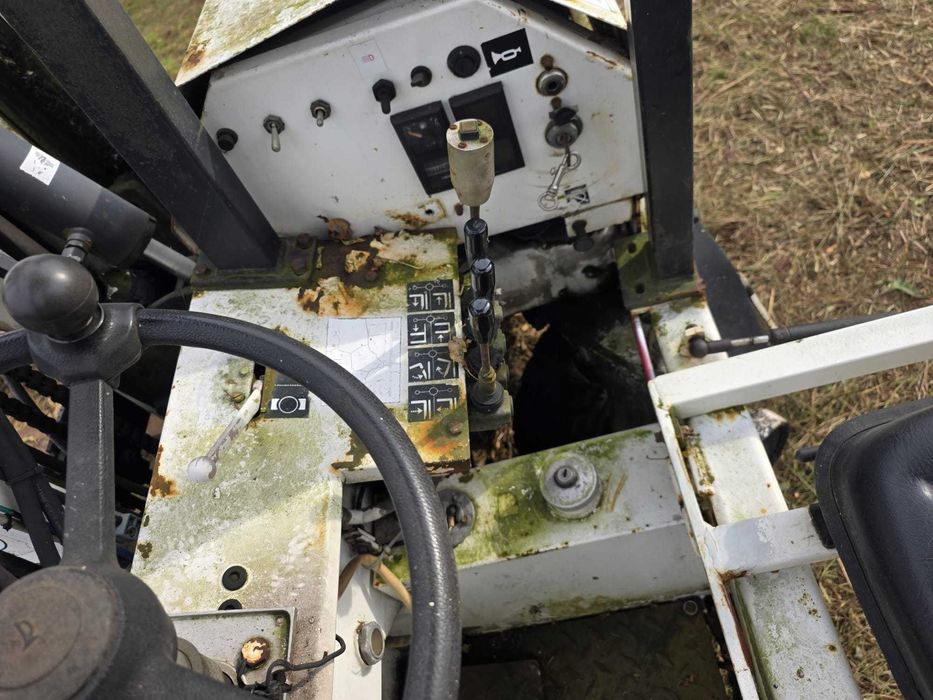 Wózek widłowy podwieszany