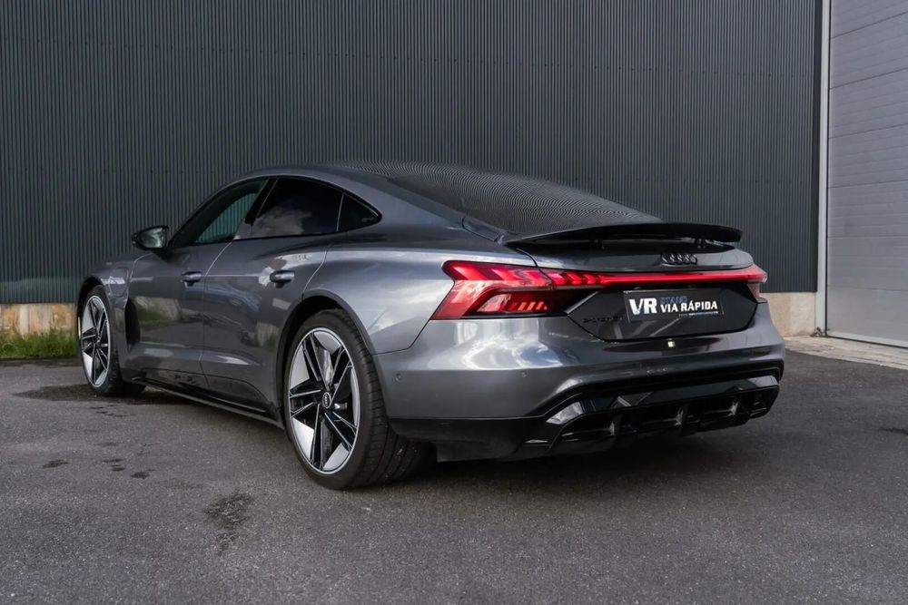 Audi e-tron GT quattro