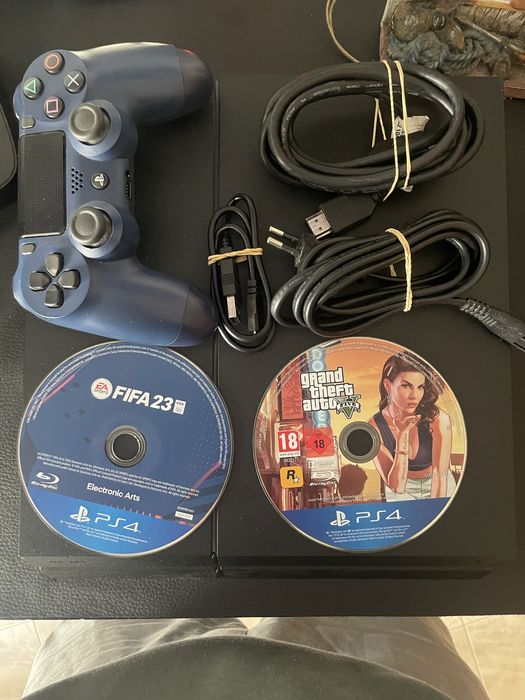 Playstation 4 - 1 Comando - GTA V - FIFA 23