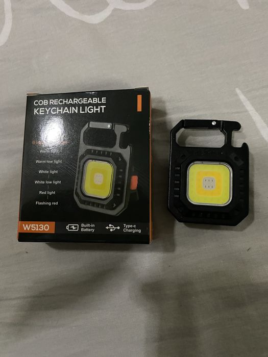 Led світильник чорний