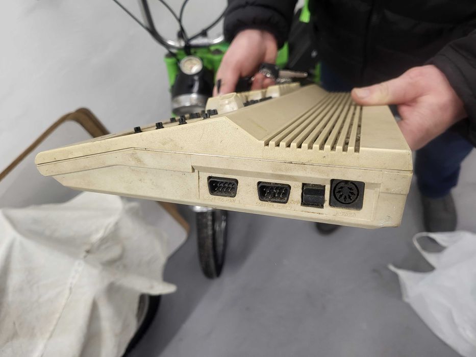 Sprzedam Telewizory PRL comodore