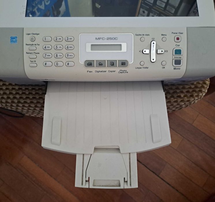 Fax e Digitalizador Brother