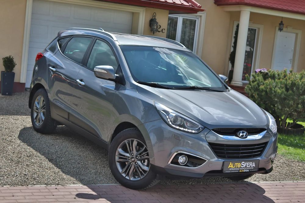 Hyundai ix35 1.6 benzyna • 135 KM •  Kamera • Navi • Manual • xenon • Oryginał