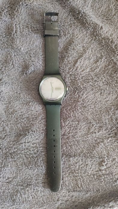 Swatch 133 black