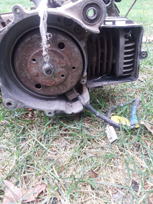 Двигун suzuki lets 2
