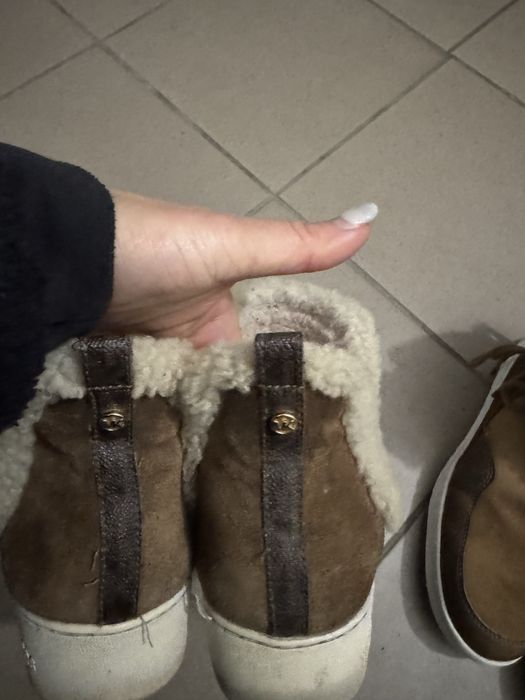 Угги жіночі MK і Jack Wolfskin