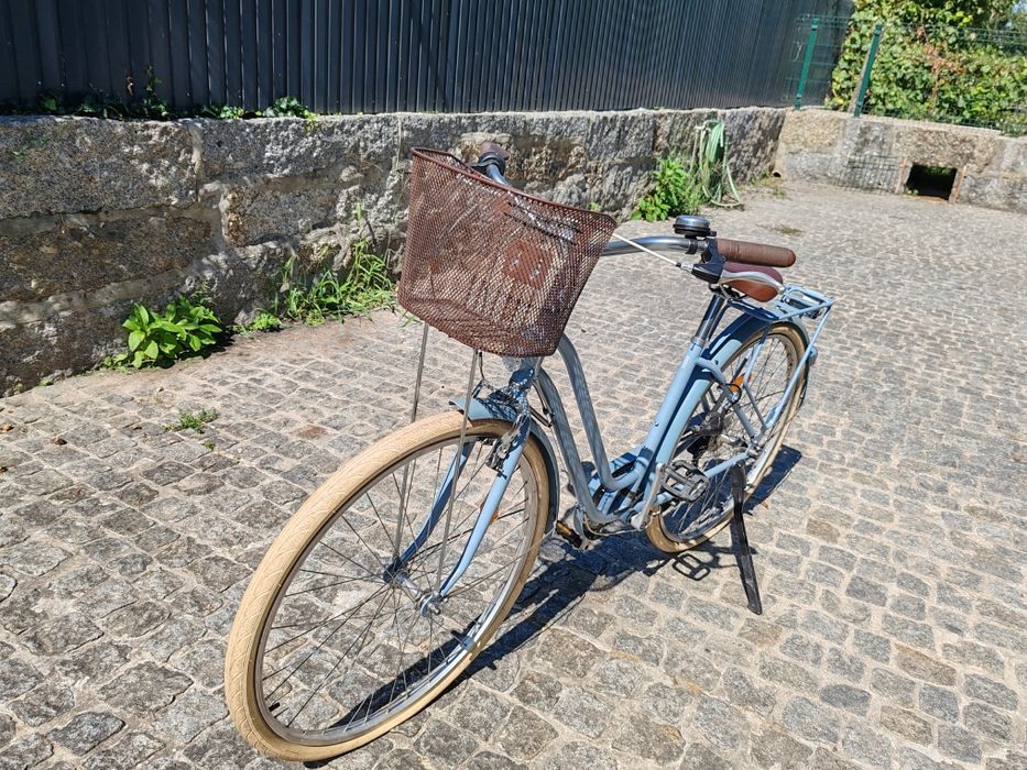 Bicicleta semi nova Decathlon Mulher
